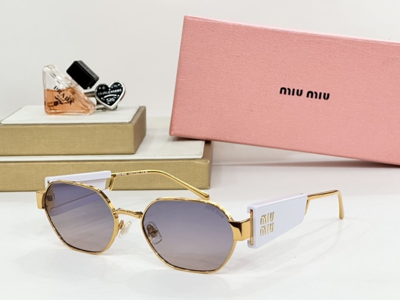 Miu miu Sunglasses